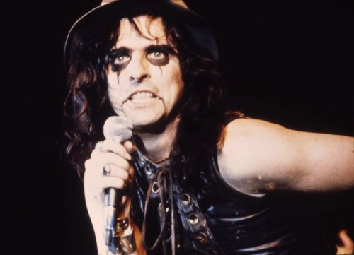 Alice Cooper reflects on his iconic ‘Wayne’s World’ cameo