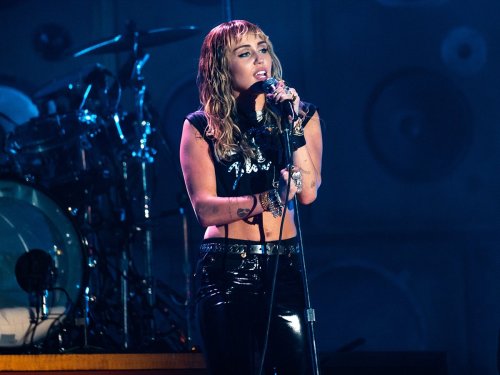 Miley Cyrus’ attempt to dismiss ‘Flowers’ plagiarism lawsuit dismissed