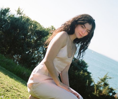 Lorde's biggest regrets about 'Royals'