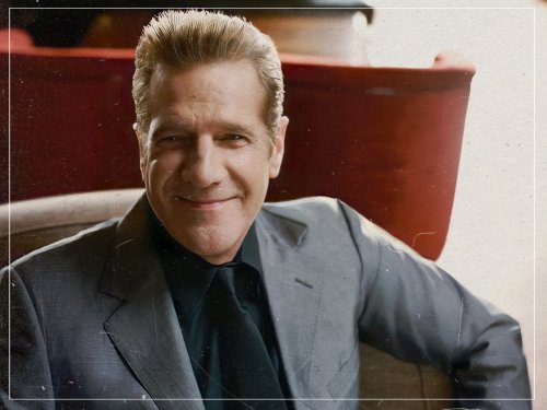 “There’s no beating”: Glenn Frey discusses the only singer nobody can compete with