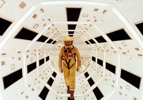 Pauline Kael's criticism of Stanley Kubrick movie '2001: A Space Odyssey'