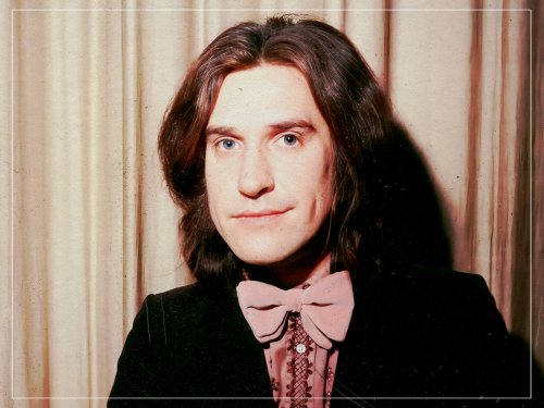 Why has Ray Davies refused to enter America for the last 20 years?