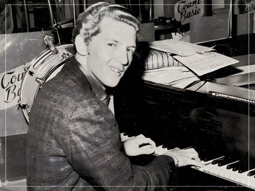 Did Jerry Lee Lewis really set his piano on fire?