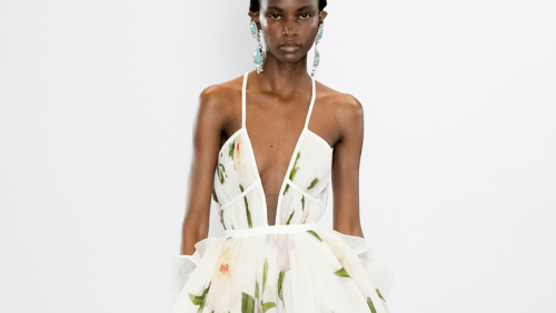 Giambattista Valli's Spring 2023 Collection Is a Tale of Classic French Opulence