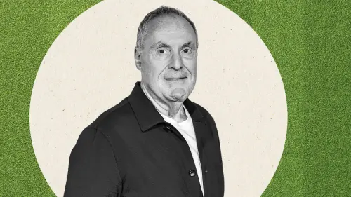 ‘I never meant to yell’: How soccer announcer Andrés Cantor turned his booming voice into one of the World Cup’s most familiar brands