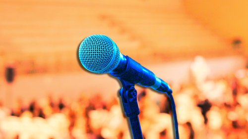 How to manage your anxiety about public speaking