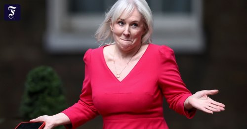 Neue Ministerin Nadine Dorries: Populismus, platinblond