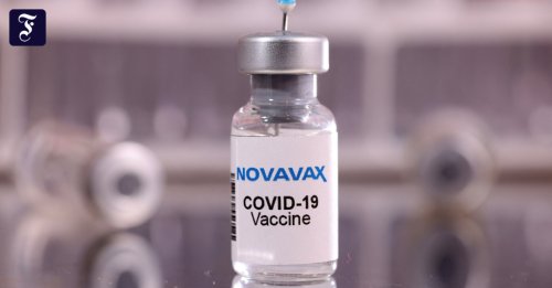 Debatte über Impfpflicht: Novavax erst einmal für Pflegekräfte?