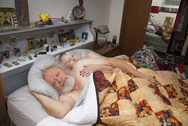 Photographer Captures Individuals at Their Most Vulnerable: Just After Waking Up