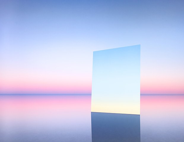 Hypnotic Photos of a Salt Lake Reflected in Mirrors