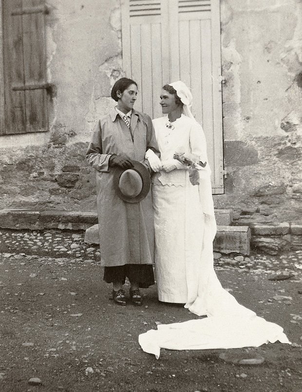 Vintage Portraits Depict the Love and Pride of Gay People