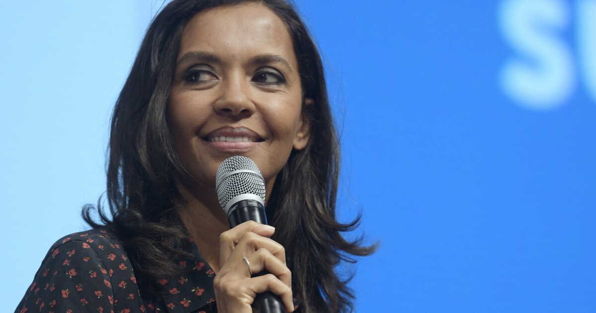 Karine Le Marchand a tourné le premier portrait de la saison de L’amour est dans le pré 2026 et elle a eu un vrai un coup de cœur !