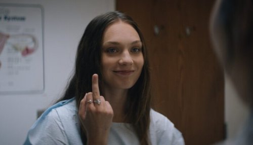 Film Review: FITTING IN (2023): Maddie Ziegler Gives a Layered Performance in Molly McGlynn’s Dramatic Gem
