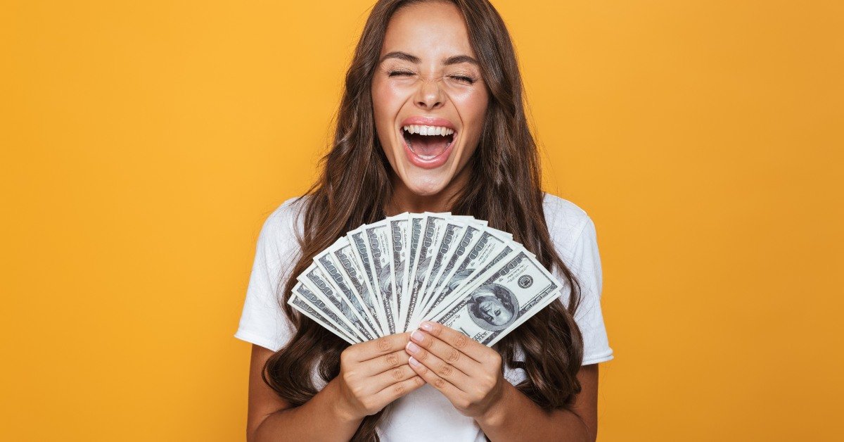 FinanceBuzz cover image