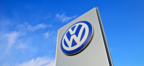 VW-Aktie im Plus: VW plant kleinere E-Modelle für China - Vorstand besucht Xinjiang