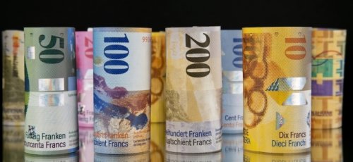 Darum fällt der Eurokurs weiter zurück - Franken stark zu Euro und US-Dollar