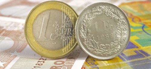 Warum der Euro zu Dollar und Franken stabil in die Woche startet