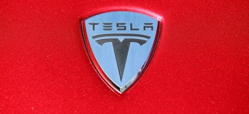 Tesla-Aktie im Plus: Tesla liefert weniger Autos aus als in Q1 - Werksschliessung in Shanghai als Grund