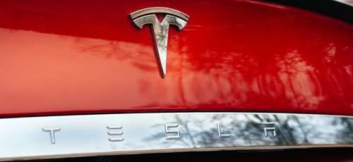 Wie Experten die Tesla-Aktie im November einstuften