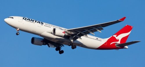 Qantas startet Untersuchung: Airbus-Flugzeug nach Triebwerksproblem im Fokus - Airbus-Aktie schwächer