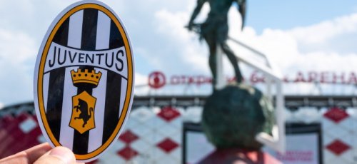 Juventus-Aktie verliert: Ermittlungen gegen Juventus Turin eingeleitet - UEFA nimmt Verein wegen möglicher Finanzverstösse ins Visier
