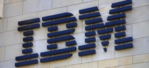 IBM-Aktie verlustreich: IBM streicht mehrere Tausend Jobs - Quartalsumsatz stagniert