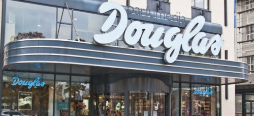 Douglas legt zu - Hinweise verdichten sich auf Börsengang der Douglas-Aktie