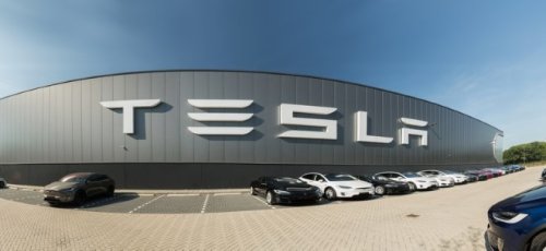 Tesla-Aktie im Fokus: Tesla verliert Indien-Chef kurz vor Markteintritt