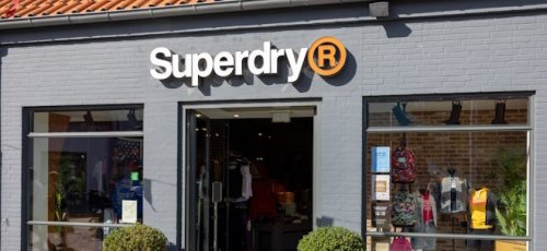 Superdry-Aktie im Abwärtstaumel: Superdry kündigt Rückzug von der Börse an
