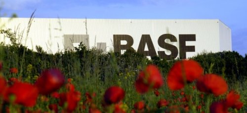 BASF-Aktie: UBS AG vergibt Buy