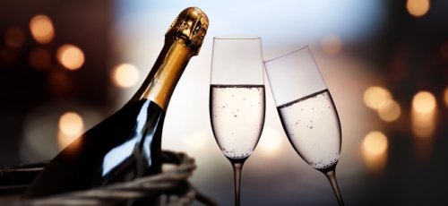 Champagner Co: Welche Investments für prickelnde Renditen sorgen