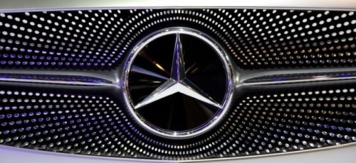 Mercedes-Benz-Aktie steigt deutlich: Verträge von Vorstandsmitgliedern verländert - "Hervorragende Arbeit"