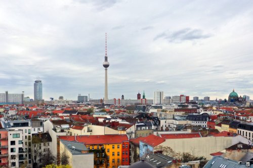 Adler Group mit 971 Millionen Euro operativem Verlust in 9 Monaten