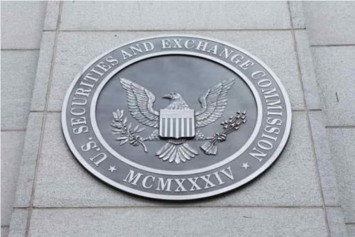 Ex-SEC attorney says to ‘get out of crypto now’ amid regulatory offensive