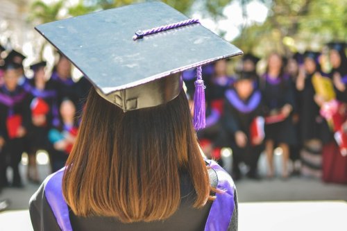4 Reasons To Get a Science Degree | Fincyte