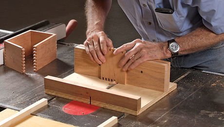 A boxjoint and tenon SUPER jig!