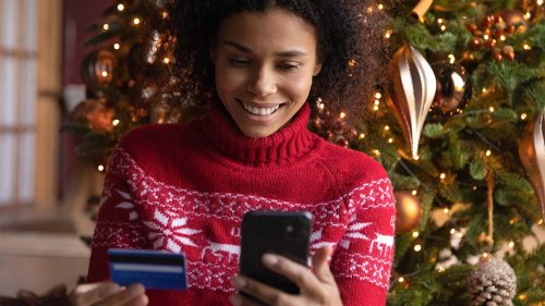 How To Avoid Holiday Scams While Shopping Online This Year