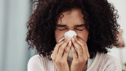 Is Your Cold Actually Allergies? MD Reveals the #1 Symptom That’s a Dead Giveaway