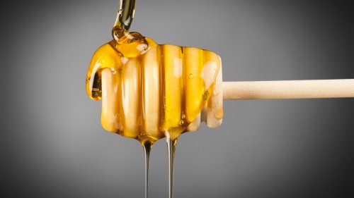 Manuka Honey Benefits: How This ‘Wonder Honey’ Improves Sleep and Heals