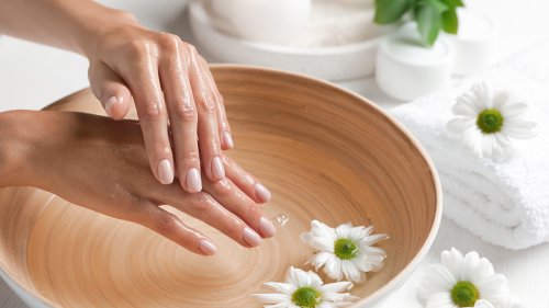 6 Hand Soaks That Repair Dry, Cracked Hands Fast