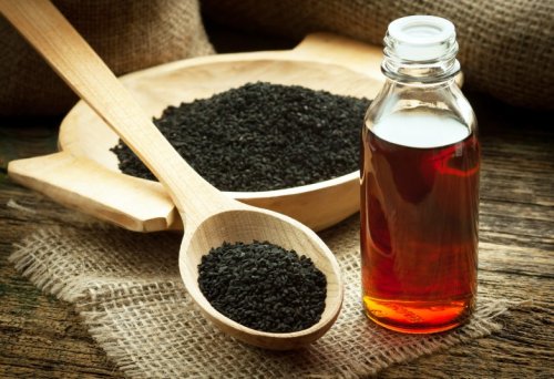 Black Cumin Oil Speeds Weight Loss and Is a Natural Remedy for Thinning Hair
