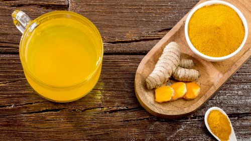 This 2-Ingredient Turmeric Drink Will Help You Lose Weight, Reduce Inflammation, and Ward Off Alzheimer’s Disease