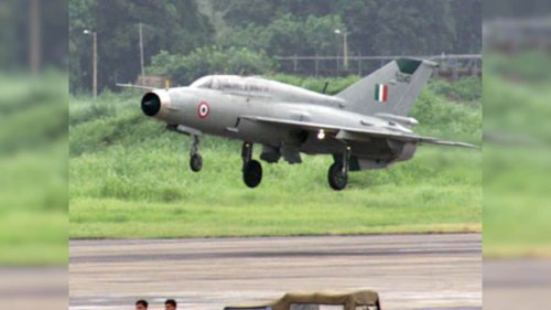 MiG-21 trainer aircraft crashes in Madhya Pradesh's Gwalior, both pilots ejected safely