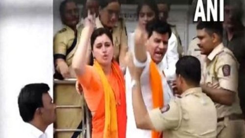 Rana couple recites Hanuman Chalisa in Nagpur temple; NCP workers follow with prayers to curb inflation