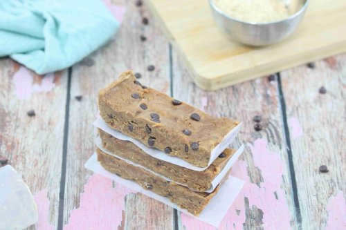 Craving Something Sweet? These 10 Protein Bars Won’t Mess with Your Blood Sugar