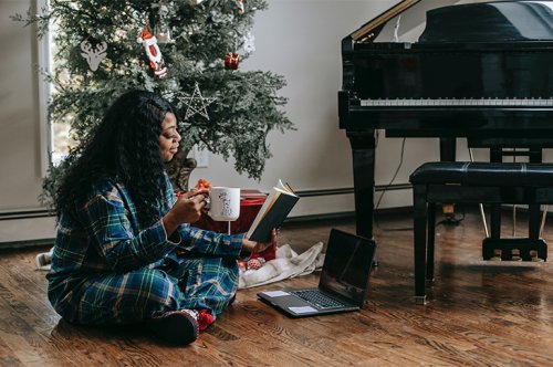 How to Embrace a Low-Key Holiday Season - Fitbit Blog