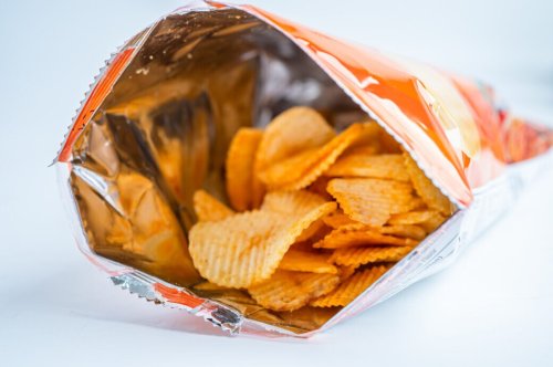 Bio-Chips enttäuschen bei „Ökotest“ – nur ein Produkt schneidet gut ab!