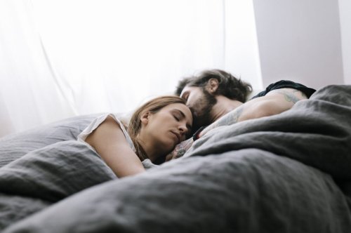 Wer sein Bett mit dem Partner teilt, hat eine bessere Schlafqualität