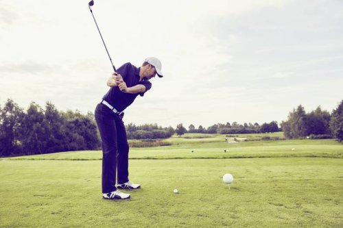 Fit beim Golf - Mehr Drive durch Sportosteopathie