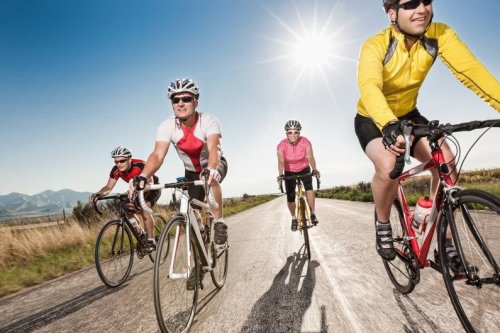 Gefährliche Sonne: So schützt du Haut und Leistung beim Radfahren